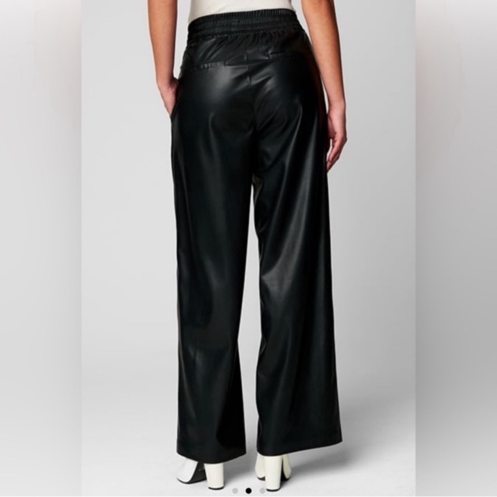 Blank NYC "Off The Record" Faux Leather Wide Leg Pant NWT - Picture 4 of 8